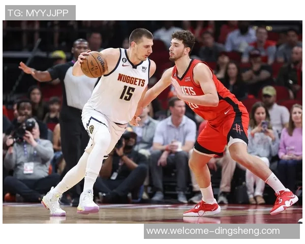 莫布里防守申京仅6分30秒却被打爆后者9投7中狂砍16分