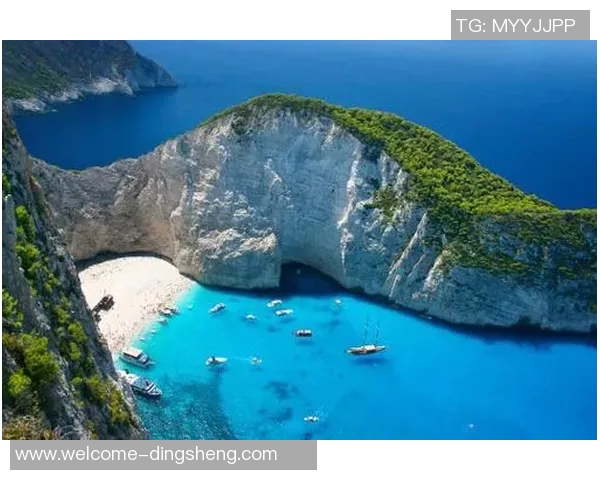 最佳的放松场景选择皮尔斯分享浴缸淋浴海滩车内的独特体验 最佳的放松场景选择皮尔斯分享浴缸淋浴海滩车内的独特体验