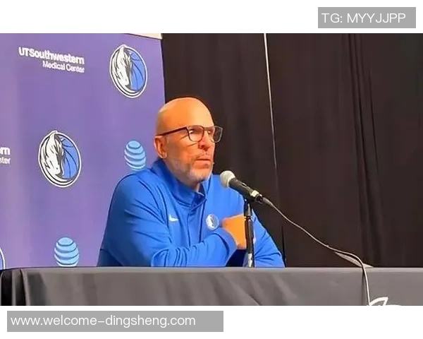 欧文赠送高尔夫球车展现善良本性弗拉格赞其关照周到 欧文赠送高尔夫球车展现善良本性弗拉格赞其关照周到