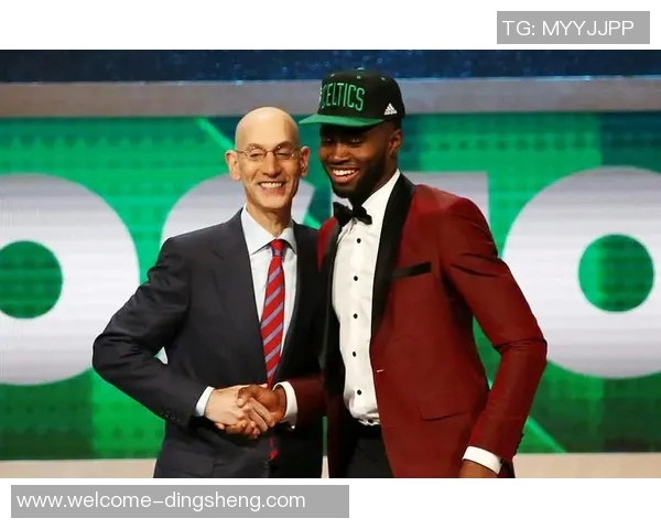 布朗：从赛季初的嘲讽到如今的反转让全世界闭嘴的精彩逆袭