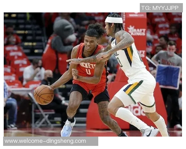 奥特谈缺少布克与杰伦格林对半场进攻的影响感到无奈与困惑