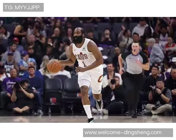 哈登展现比赛阅读能力小卡罚球稳定连续命中52球